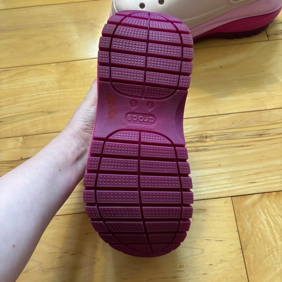 Crocs Mega Crush Clog Womens Size 9 Pink Purple Platform Ankle Sling Flexible - Picture 2 of 9